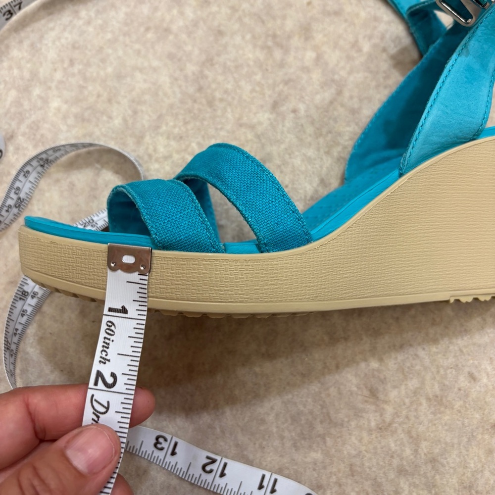 CROCS Leigh II Double Strap Wedge Comfort Sandal Teal Turquoise Womens size 8 - Picture 12 of 14
